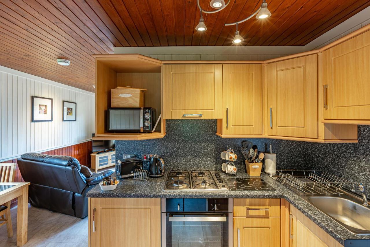 Bluebell 3 With Hot Tub Chalet Newton Stewart